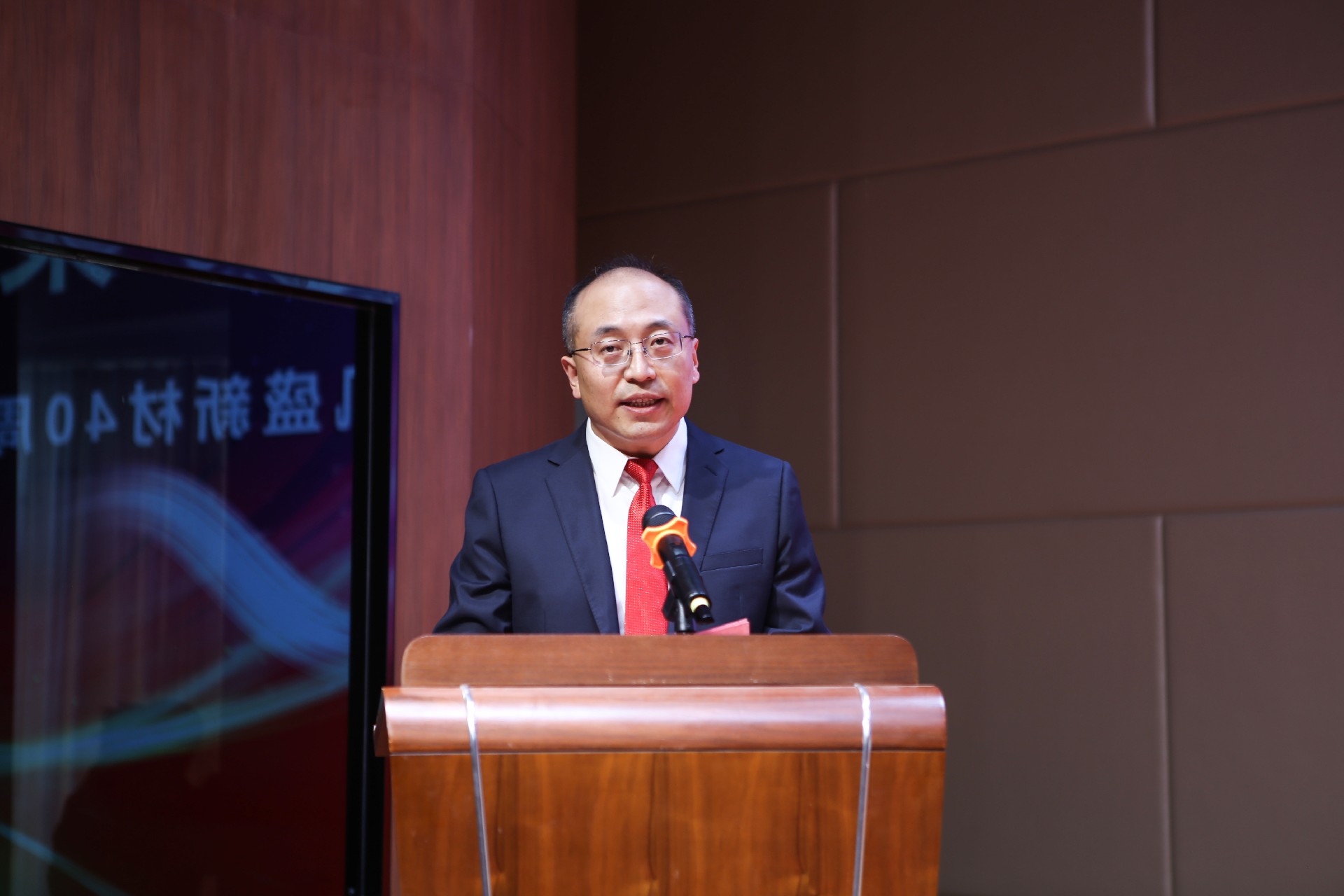 凝心聚力·風雨同舟 凱盛新材40年周年慶及人物頒獎表彰大會圓滿舉行